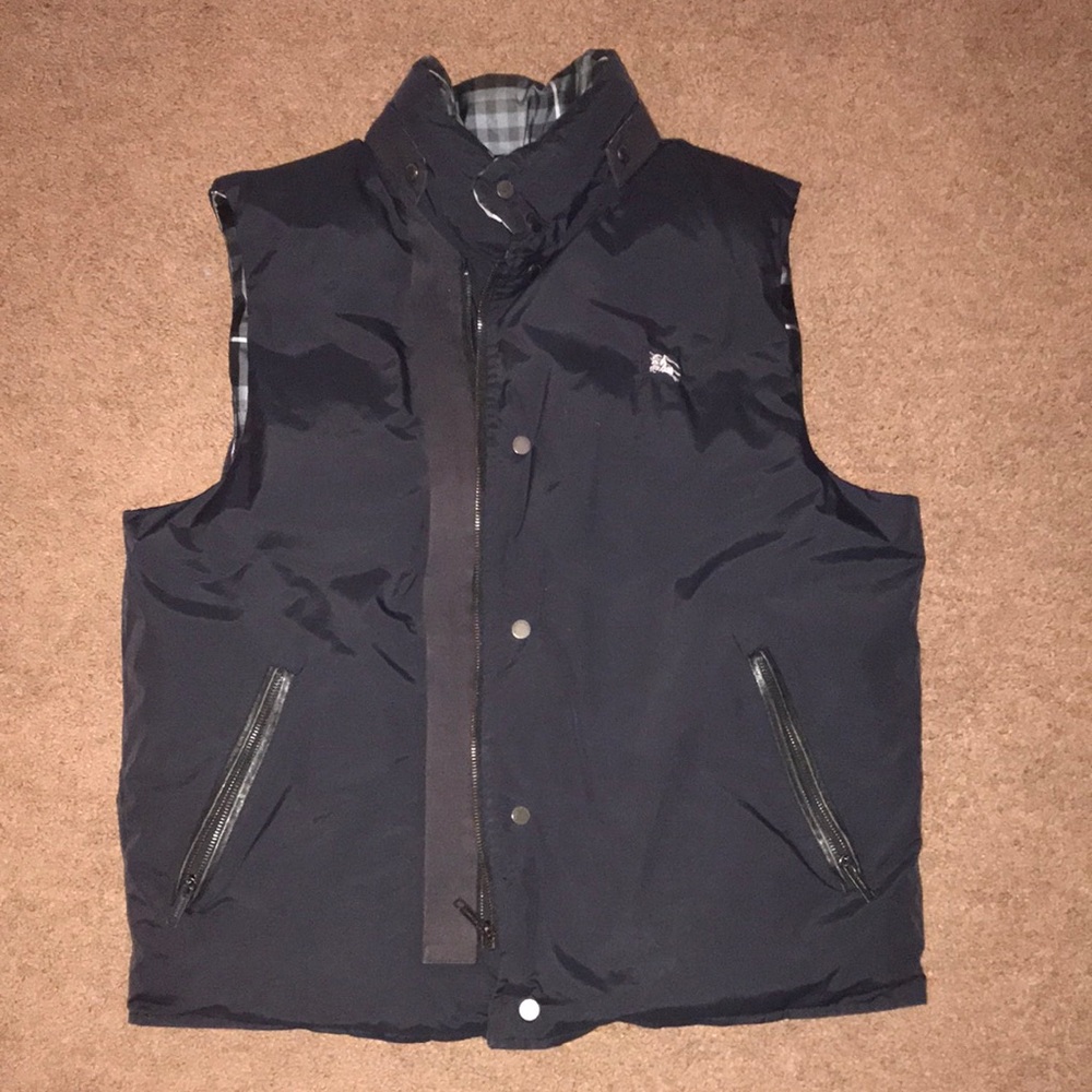 ⚡️✨Burberry Medium Black Check Reversible Puffer Vest✨⚡️